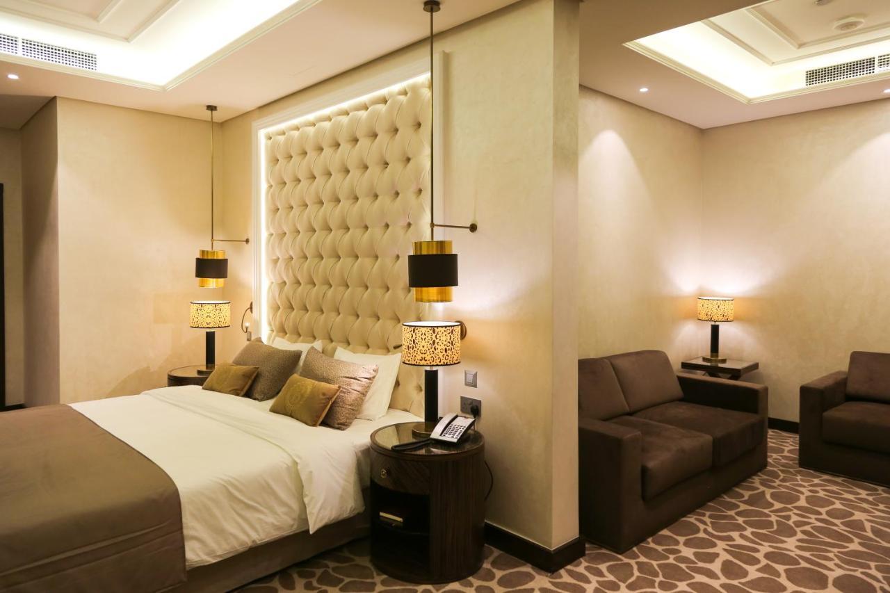 דוחה The B Premiere Hotel מראה חיצוני תמונה